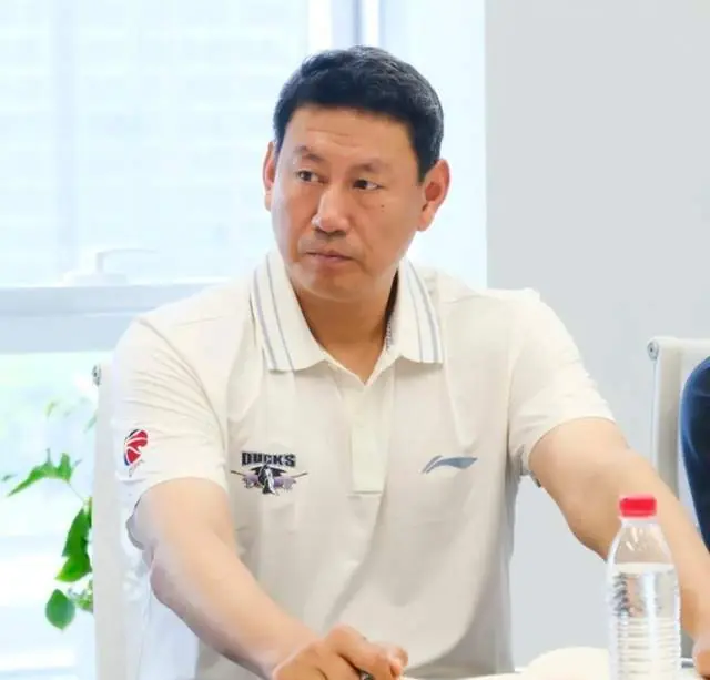 李楠的执教履历与威望